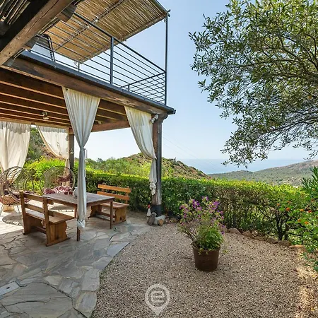 The Summit House - Eden Rock *